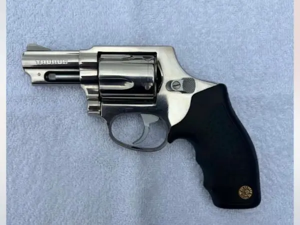 Taurus model 605 357 snub