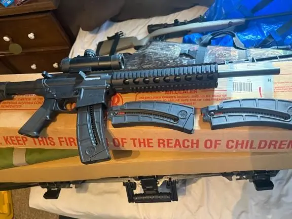 Smith&Wesson 15-22 AR style 22LR