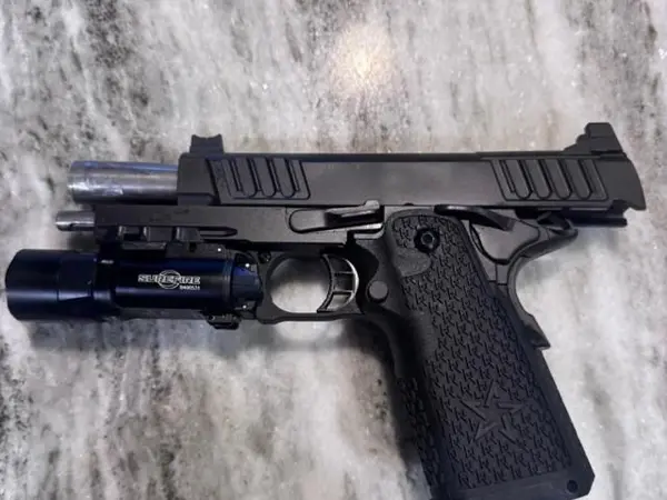 Staccato P 9mm Package - X300 Ultra, 5 Mags & Duty Holster