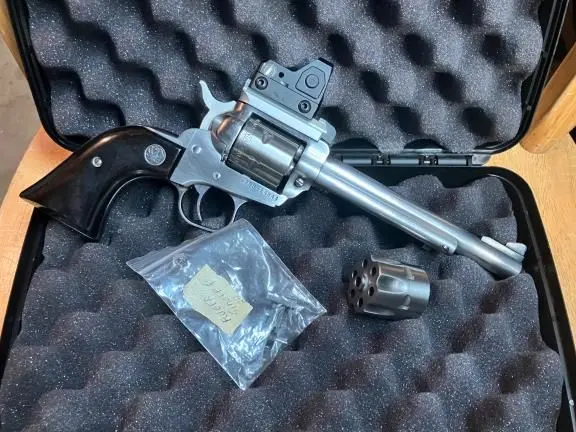 Ruger New Model Single six convertable 22/22 mag