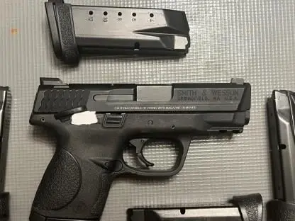 S&W M&P 40 C