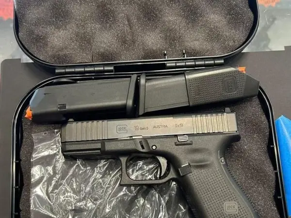 Brand new Glock 19 Gen 5 MOS