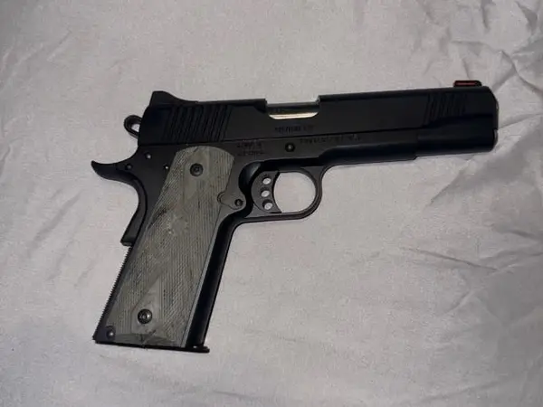 Kimber Custom LW 1911