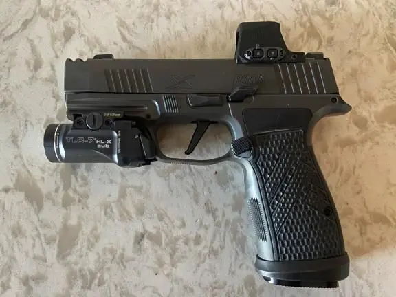 Sig Sauer P365 XMacro Comp Legion