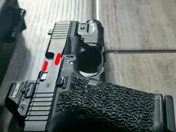 Glock 19 Gen 5 MOS - Holosun/TLR-7A - $825 obo