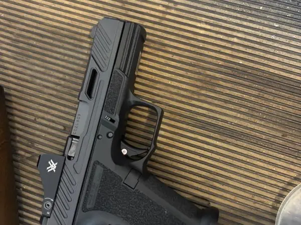 Pistol lot