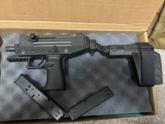 UZI PRO W/ THREADED BARREL AND BRACE