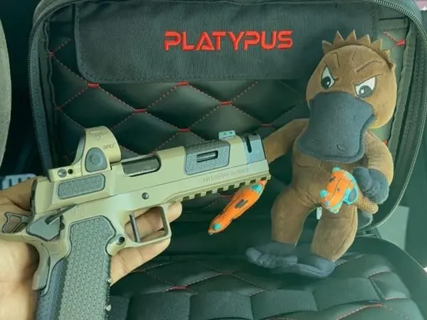 Stealth arms platypus 2011 5 inch Tri comp