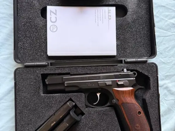 CZ 75B 9mm Pistol