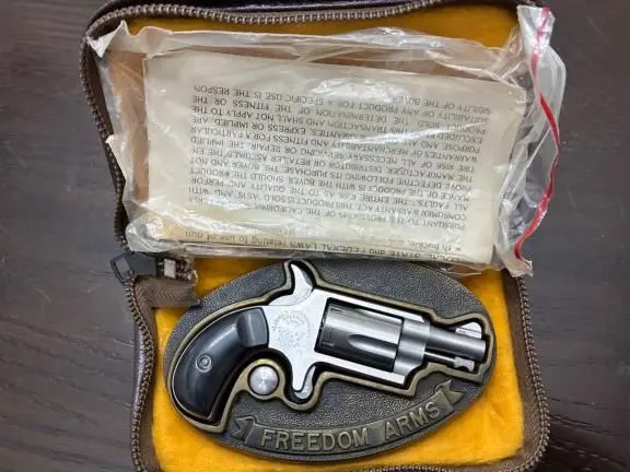 Freedom arms mini 22 revolver belt buckle gun