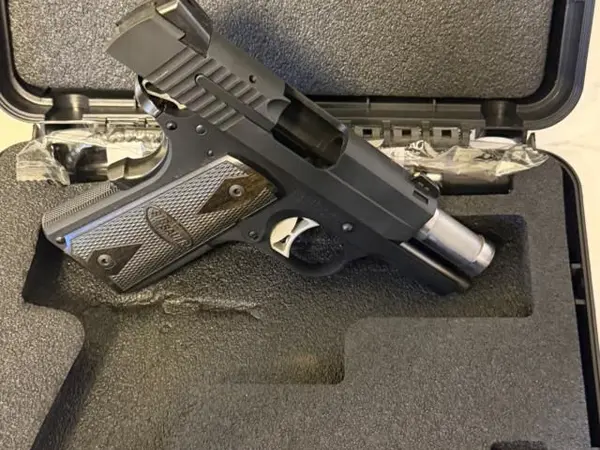 Sig Sauer 1911 compact