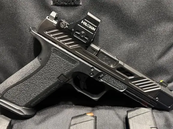 Shadow systems Dr920P Elite with Holosun 507 comp and mags