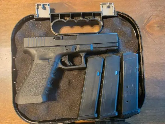 Glock 17 Gen 3 (No Trades)