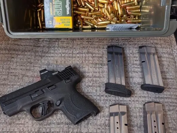 Smith and Wesson SUPER carry 30