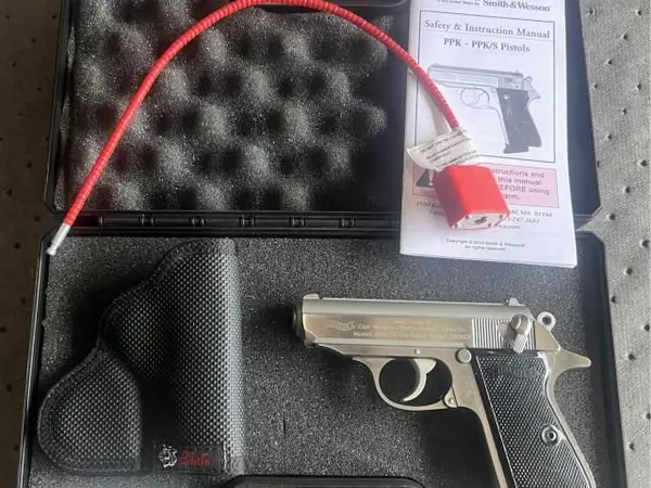 Walther PPK/S .380 with pocket holster