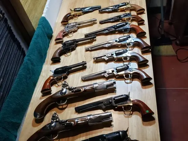 Pietta Cap & Ball Revolvers. 1851, 1860