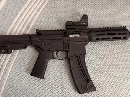 Smith and Wesson M&P 15-22