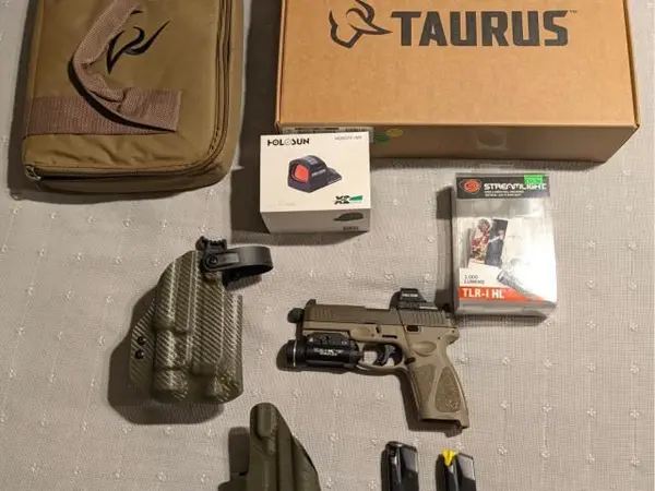 Taurus G3 tactical 9mm with extras