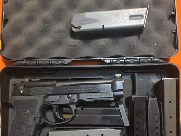 Beretta 92x night sights and extra mags