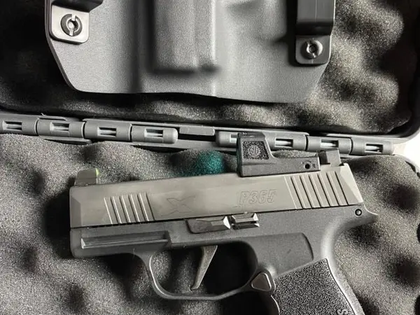 Sig P365x with Romeo Elite