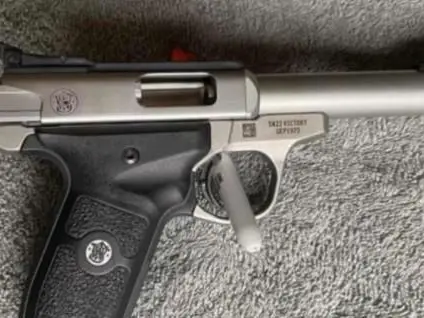 SMITH & WESSON VICTORY .22LR