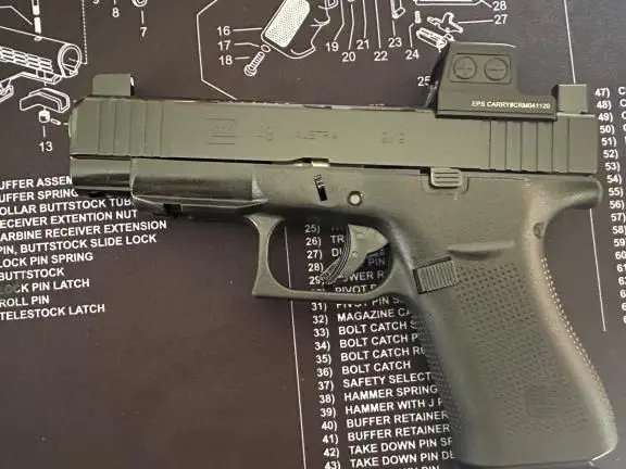 Glock 48 with Holosun Red Dot