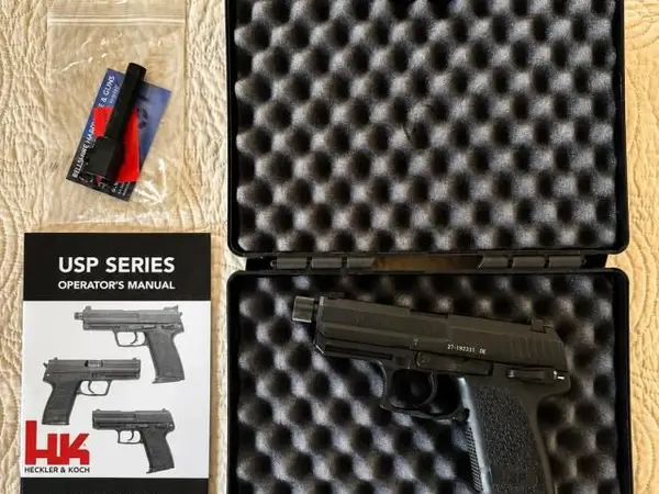 HK USP9 Compact with Threaded Barrel