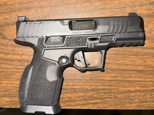 LNIB KIMBER CARBON COMPACT 3.8 inch
