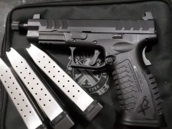 Springfield Armory XD Elite / Threaded with Suppressor Sights