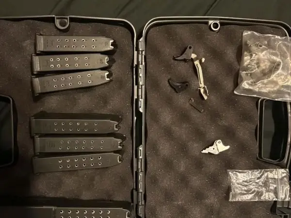 Glock 23/27 accesories and a FRT