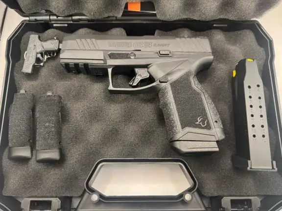 Taurus GX4 Carry T.O.R.O. / NEW