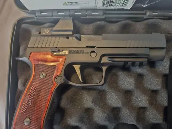 Sig Sauer P320 9mm full size