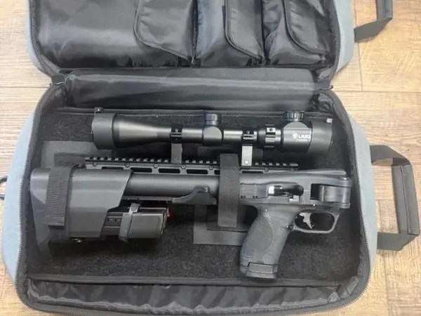Smith & Wesson fpc 9 mm 650 4236679162