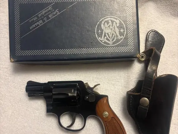 Smith &Wesson 12-2 Airweight .38 special