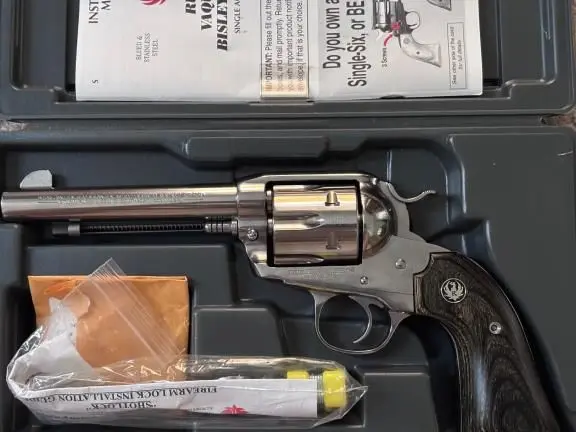 Ruger Vaquero Stainless Bisley .44 mag