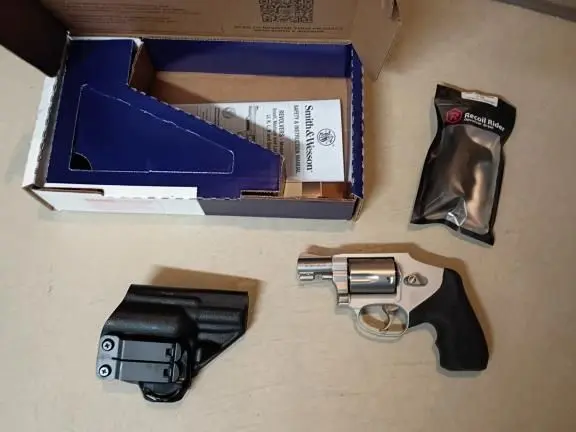 S&W 642 with extras