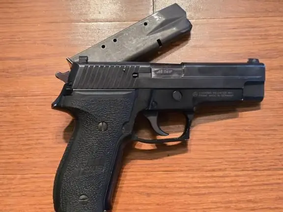SIG Sauer P226 — .40 S&W (Edmond)