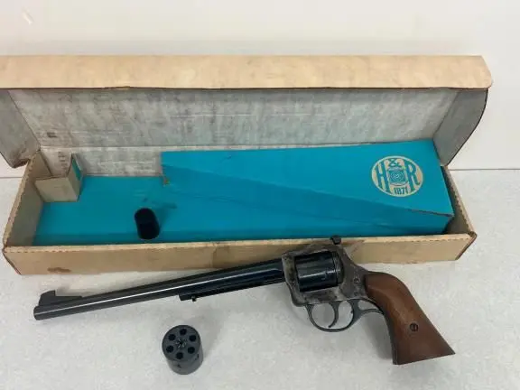 H&R 686 22 l.r. / 22 Mag