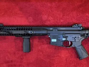 LWRC IC-SPR Factory (like new)