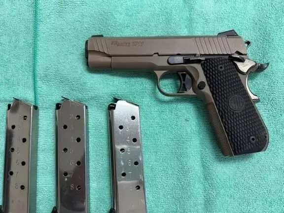 Sig Sauer 1911 Emperor Scorpion Fastback 4.2" Carry