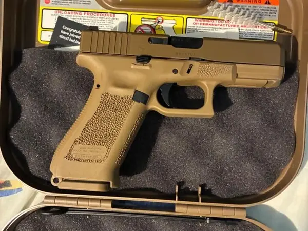 Glock 19s 17 shot