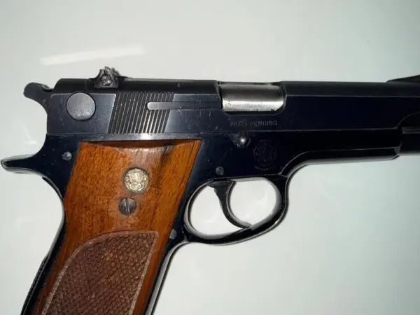 S&W 39-2