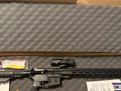 BNIB Smith & Wesson M&P Sport 3 with vortex strikefire