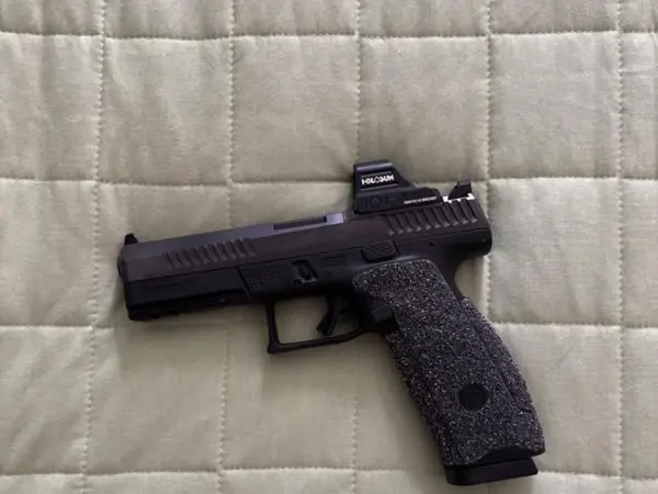 CZ P10F