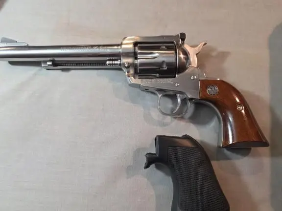 Ruger new Blackhawk stainlesss