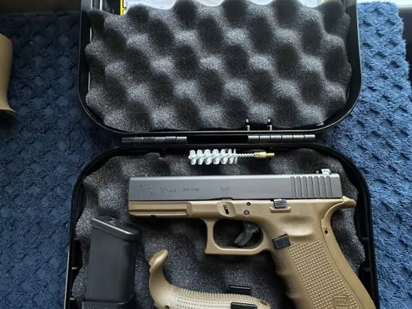 Glock 17 Dark earth