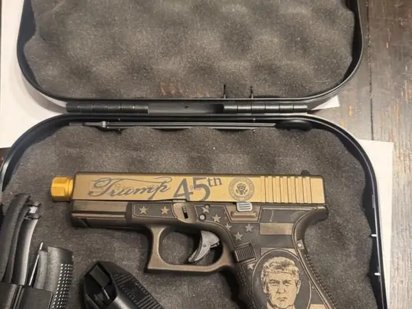 Glock 19 threaded barrel Trump