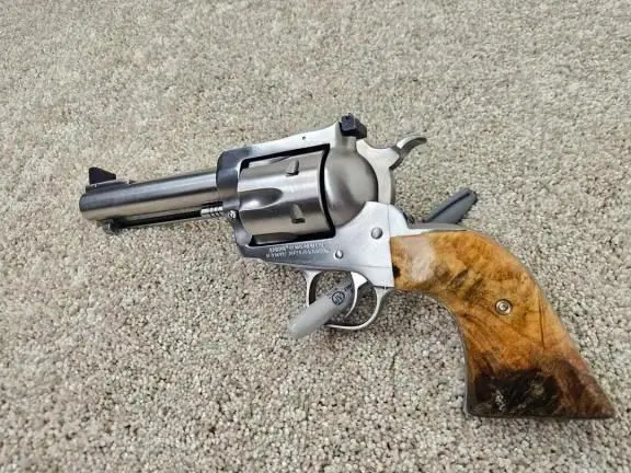 4.62" Super Blackhawk Stainless with custom buckeye burl grips