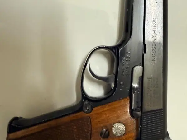 S&W 39-2