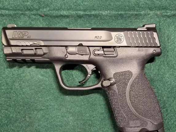 Smith Wesson M&P40 2.0 4"